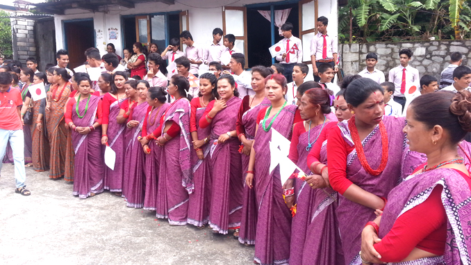 A group of women waiting to welcome to President Bidhya Devi Bhandari in Pokhara on Wednesday. Picture: Recentfusion.com